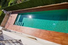 Villa in Platja de Muro - Villa Mediterranean: Modern Family Retreat Steps from the Sea